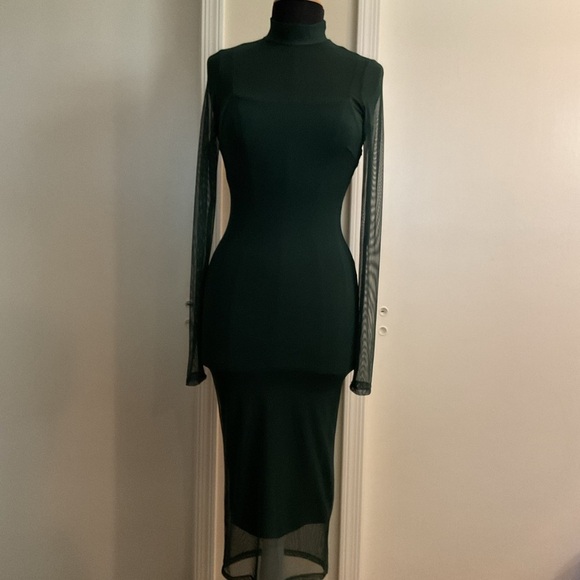 🌸 Mock Neck Mesh Midi Dress Hunter Green - Picture 2 of 6